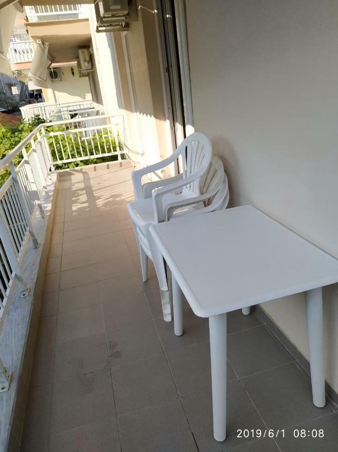 Lazaros Apartments Olympiaki Akti Exterior photo